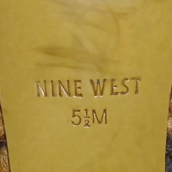 Nine West Genuine Leather Ankle Boots.. (Tiger print on Cowhide Leather) - Picture 4 of 4